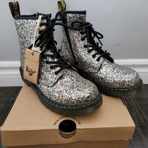 Brand New Youth sz 4 Dr Martens